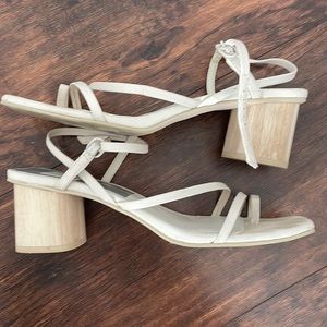 Dolce vita sandals